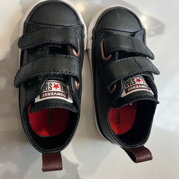 Converse Toddler Unisex Sneakers Black Leather Velcro - Picture 6 of 8